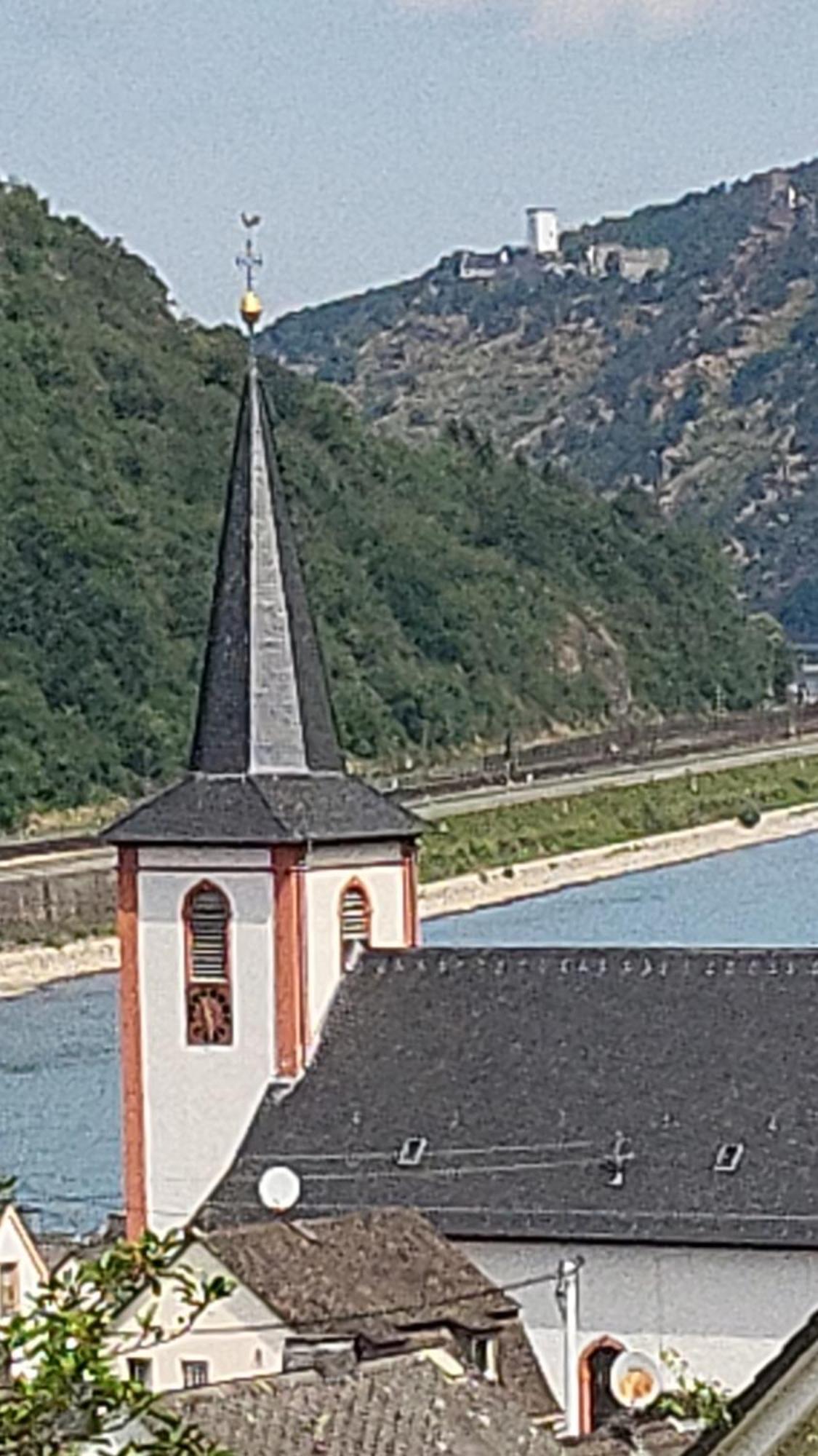 Ferienwohnung Zum Rheinblick Kestert Exterior foto